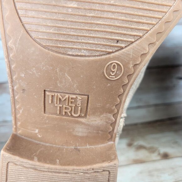 Time and Tru Faux Womens Size 9 Suede Chelsea Boots - Picture 6 of 8